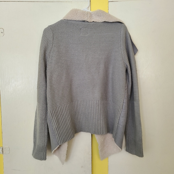 Cavalini Faux Suede & Fur Large Gray Open Jacket - Picture 4 of 4